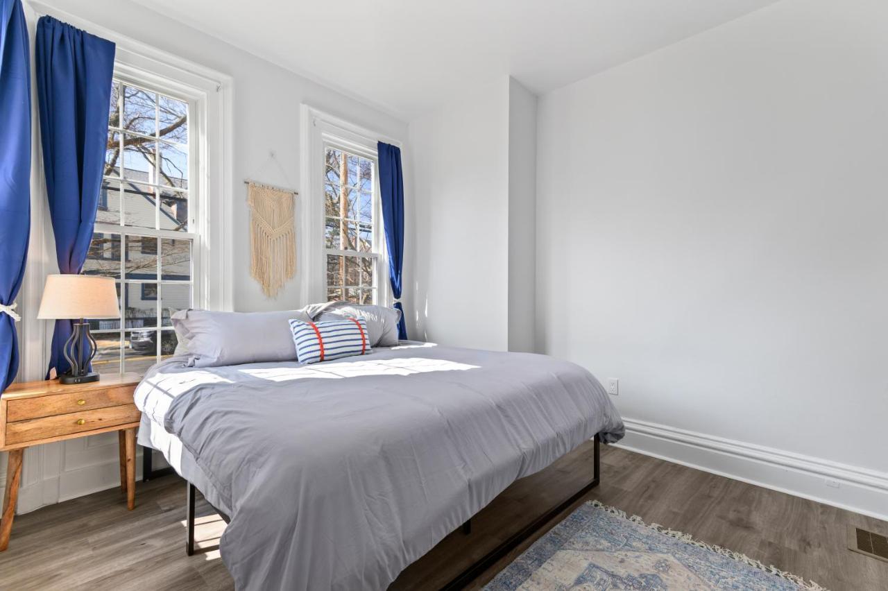Casa Soleada In East Rock Near Dt And Yale Som With Free Parking And King Bed Apartman New Haven Kültér fotó